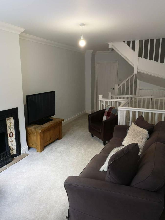 Guildford Town House Vila Exterior foto