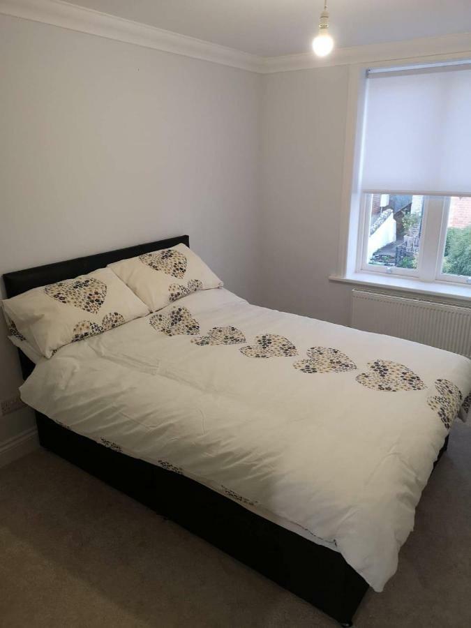 Guildford Town House Vila Exterior foto
