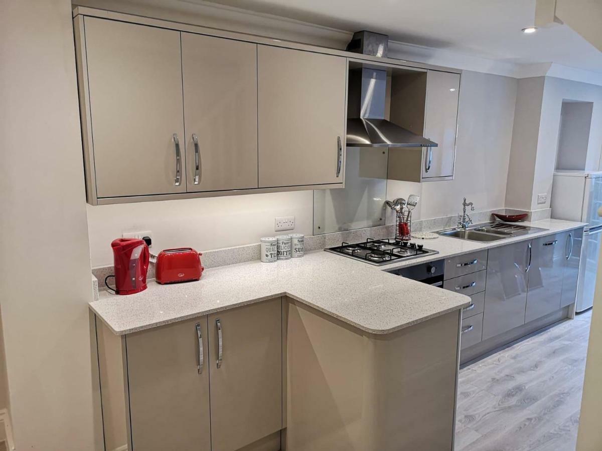 Guildford Town House Vila Exterior foto